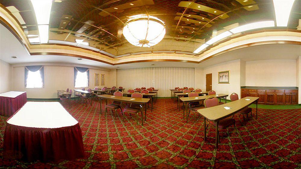 Days Inn & Suites By Wyndham Hickory Dış mekan fotoğraf